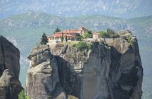 Private Tour to Monasteries of Meteora & Thermopylae from Athens 