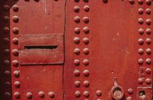 Explore the Hidden Gems and Main Sites of the Fes Medina
