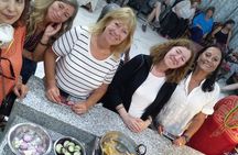 Authentic Cooking Class & Taj Mahal Tour from Delhi (All-Inclusive)