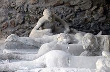 Small-Group Tour in Pompeii with a Real Archeologist, ticket included 