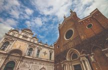 Deep into Venice: Morning Walking Tour & Gondola Ride