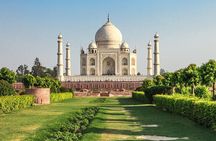 Agra Overnight Tour With Taj Mahal and Fatehpur Sikri