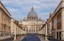 Beauty and Ghosts Walking Tour in Rome- Up To 6 People