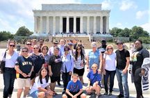 Cherry Blossoms and Monuments Tour with Optional Entry Tickets
