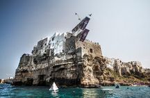 POLIGNANO BY BOAT: amazing sea caves and free drinks!