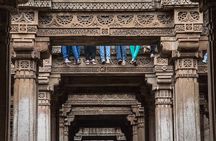 Explore Ahmedabad Spiritual Sites - A Private Tour with Akshardham Temple& Lunch