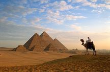Private Cairo Pyramids and Museum Tour with Shopping in Bazaar