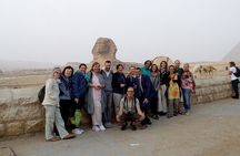 The Great Giza pyramids, Sphinx, Lunch and Saqqara Day Tour from Cairo