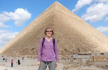 The Great Giza pyramids, Sphinx, Lunch and Saqqara Day Tour from Cairo