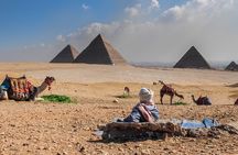 Private Day Tour Pyramids Giza, Sakkara and Memphis City