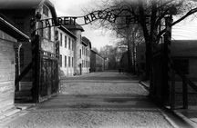 Auschwitz & Birkenau Museum Guided Tour from Krakow with Tickets