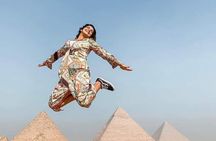 Pyramids of Giza and the Egyptian Museum Layover Tour from Cairo Airport