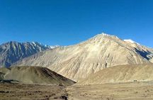 Ladakh Mesmerising Tour