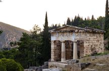 Delphi and Hosios Loukas Monastery Full Day Private Tour