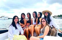Miami: Private Boat Rental with Captain, Sandbars, and More