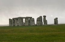 Bath&Beyond: (Full Day)Driver-Guided-Salisbury/Sarum/Stonehenge