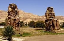 Private VIP Day trip: 5 temples, lunch,felucca and sound and light 