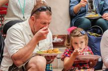 Authentic Emirati Cultural Meal and Talk in Old Dubai