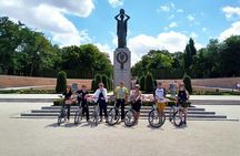 Madrid Retiro Park and Literary Quarter by Bike