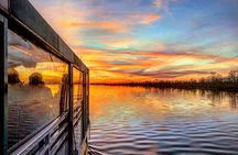 Freaky Tiki Boat Bayou Tour -7 miles from quarter w/ Bathrooms 