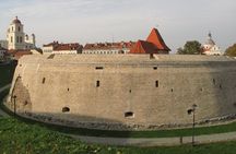 Discover the main sights and hidden gems in Vilnius Old Town 