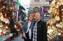 4-Hours Private Tour Giza pyramids ,Sphinx and Khan al-Khalili Market 