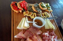 Montalcino: Brunello Wine Tasting & Lunch in a Tuscan Castle