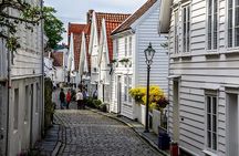 Stavanger Private Walking Tour with a Local