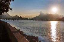 Sugarloaf Hike and Happy Hour with locals Private Tour