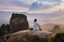 Meteora: Hiking Tour with Local Guide and Monastery Visit