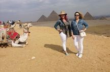 Private Tour Giza Pyramids, Egyptian Museum and local Bazaar from Giza or Cairo