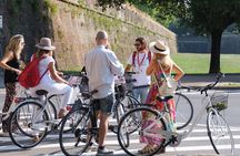 Lucca Bikes and Bites with food tastings for Small Groups or Private