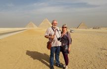 Pyramids of Giza & Museum & Bazaar from Cairo private