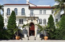 Miami Beach Art Deco & History Bike Tour with Design Enthusiast