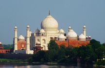 Same Day Taj Mahal Sunrise and Agra Fort Tour from Delhi by Car: All Inclusive 