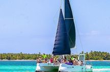 Private Catamaran Sailing Brunch