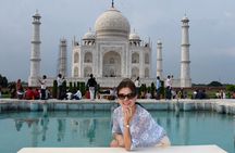 From Delhi: Private Taj Mahal day trip with lunch