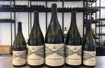 Private Santorini Wine Tour with 12 Wine Tastings and Lunch