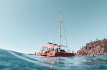 Full-Day Whitsunday Sail and Snorkel Adventure with Lunch