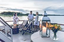 Zambezi River Dinner Cruise with Hotel Pick Up