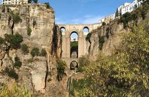 Guided tour of Ronda with an official guide
