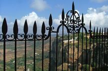 Guided tour of Ronda with an official guide