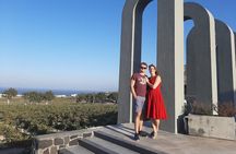 Santorini First-time Visitors Private Tour with Wine Tasting