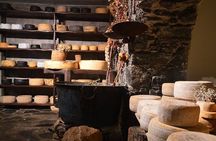 Naxos Old Town Private Food Tour with Dinner and Pickup