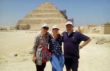 Pyramids, Sphinx, Memphis and Saqqara Private Tour