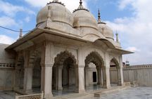 Exclusive Taj Mahal and Agra Sightseeing Tour