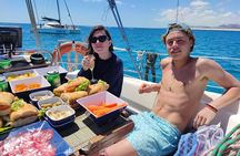 Sailing tour around the Lobos Island Natural Park / 4h
