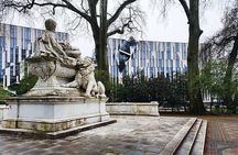 Private audio book city rally in Düsseldorf’s old town