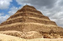 Private Full-Day Tour to Giza Pyramids,Sphinx,Memphis, and Saqqara
