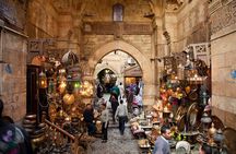 Full-Day Private Giza Pyramids Egyptian Museum and Bazaar Tour